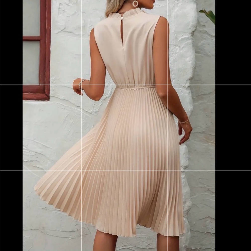 NWOT Stunning Apricot Pleated Midi Dress – Perfect for Summer Events Size XL - Picture 6 of 7